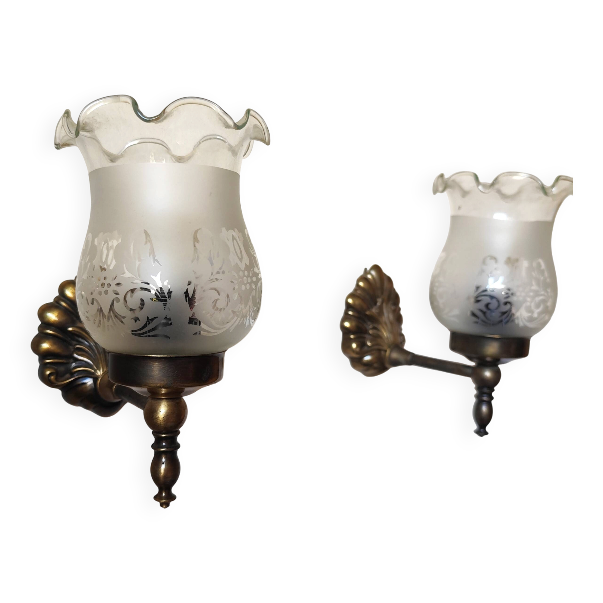Pair of wall sconces in bronze with opaline glass tulips.