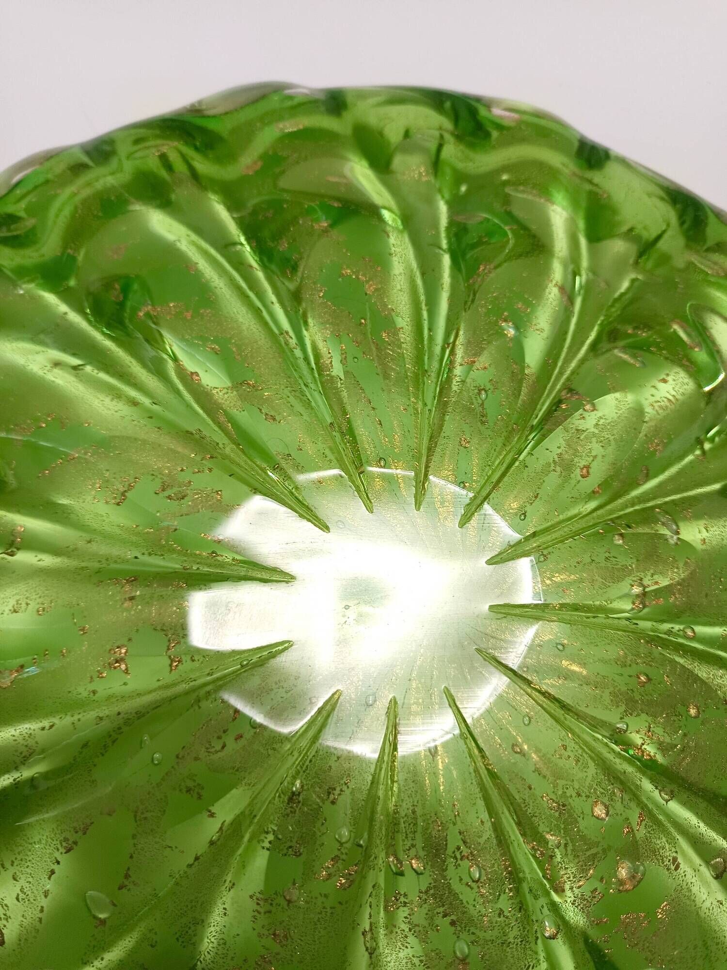 Large Green Bullicante Murano Glass Bowl or Centerpiece with Gold Leaf