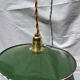 Suspension vintage indus tôle émaillée verte et blanche mini