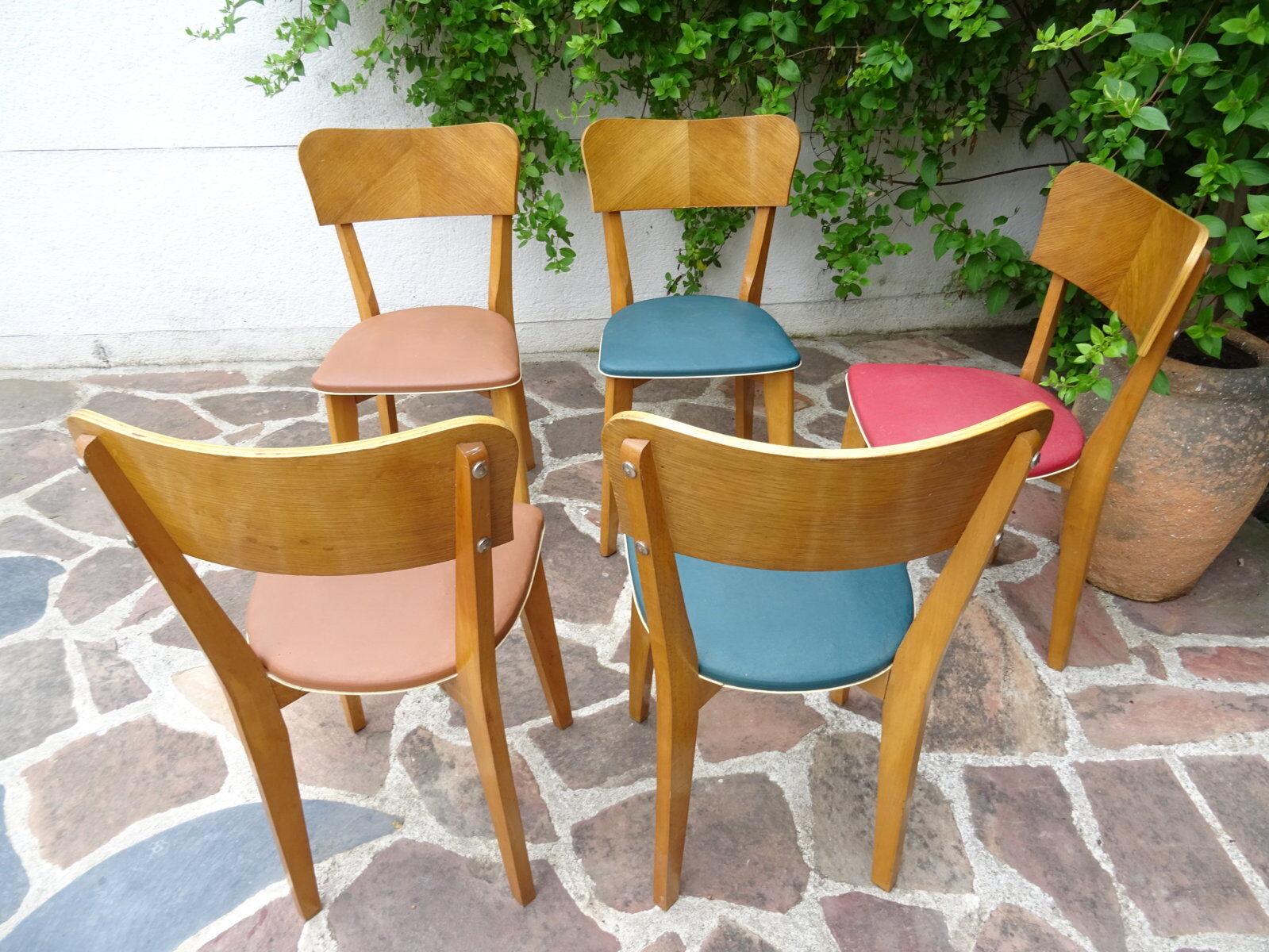 Set of 5 compass foot chairs