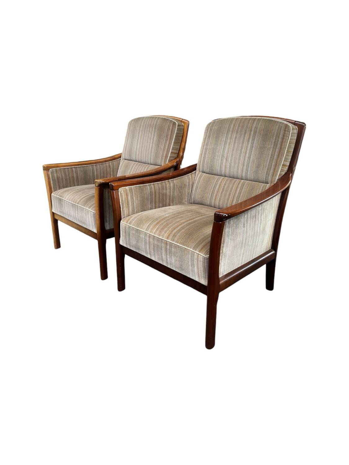 Deux sièges vintage