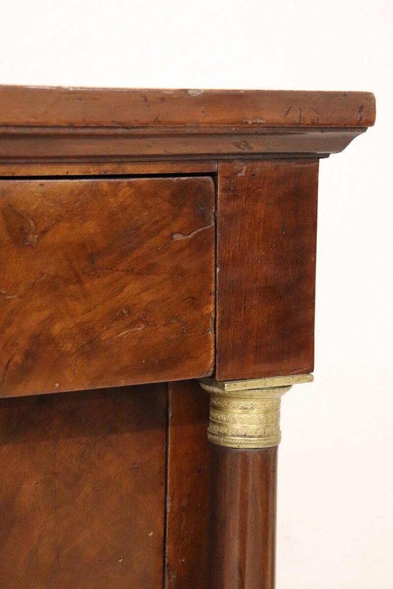 Commode antique Empire en noyer, Italie, début du XIXe siècle