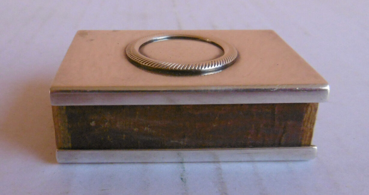 Etui pour allumettes en metal argenté ravinet d'enfert