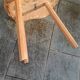 Table d'appoint bois brut style brutaliste organique