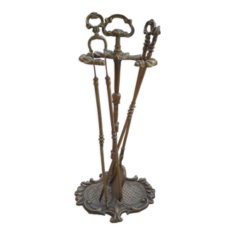 Serviteur de cheminée en bronze