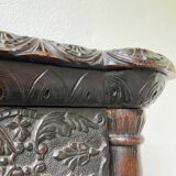 Commode XIXème pin noirci sculpté