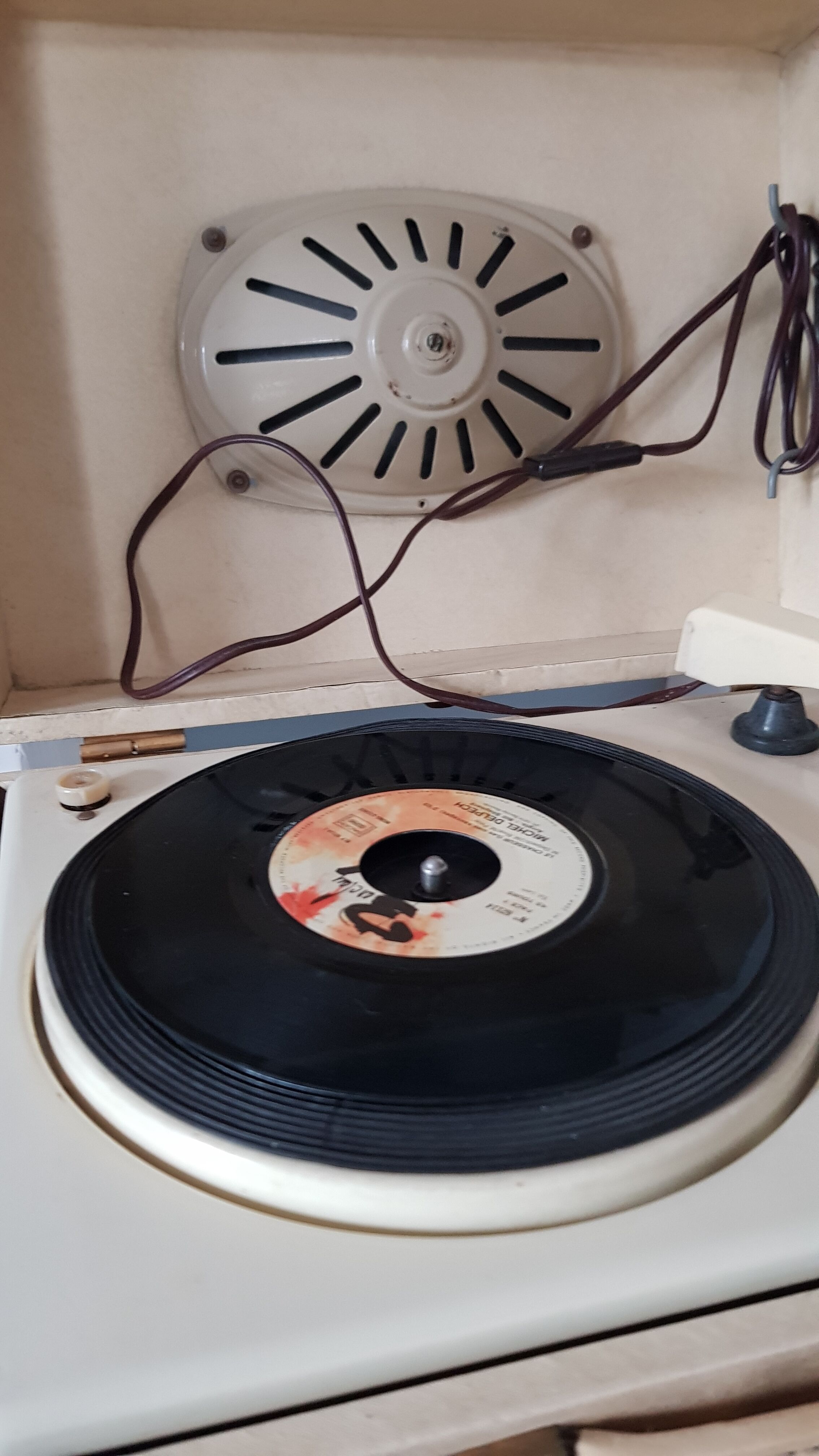 Tourne disque 1950