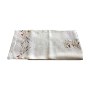 Centre de table en lin marqué « RG » 70cmx84cm