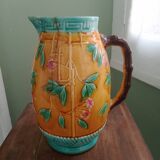 Japanese-style slip pitcher