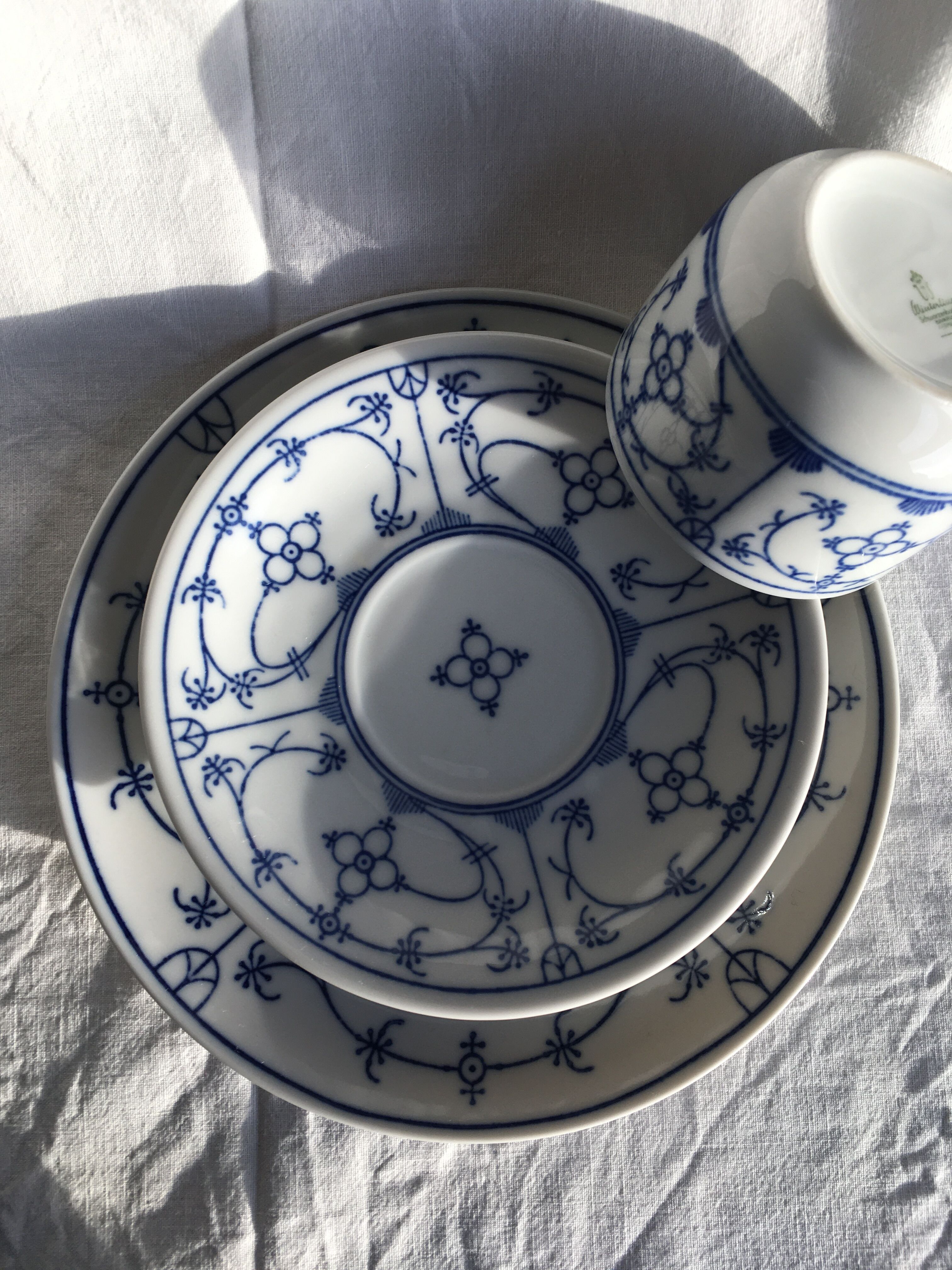 Porcelain breakfast tête-à-tête Winterling Schwarzenbach Bavaria