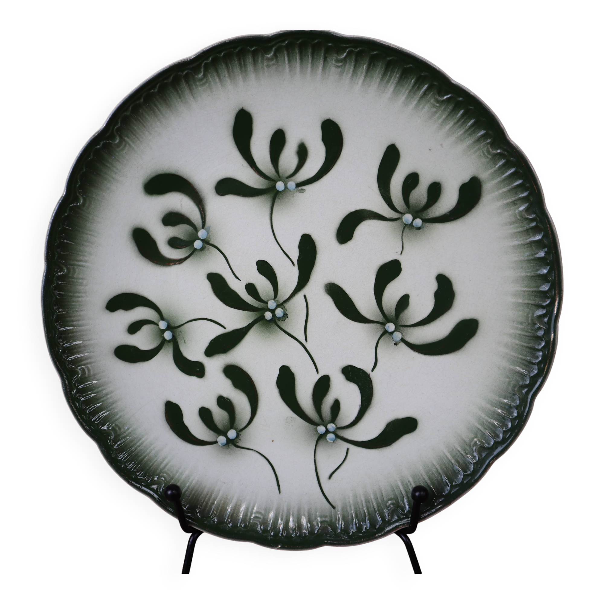 Dessert plate Terre de Fer model "Gui" signed Badonviller Art Deco