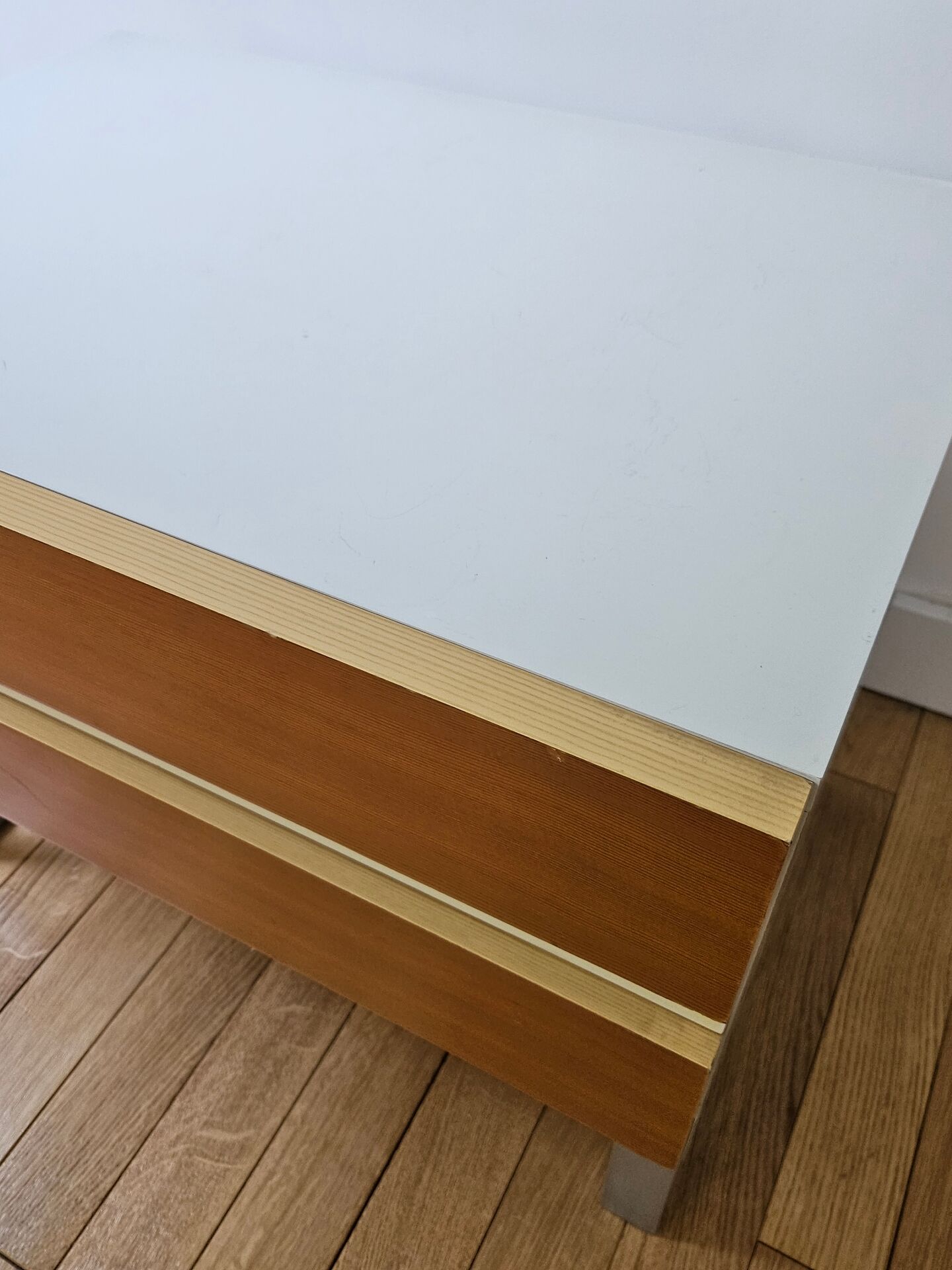 Interlukbe - pair of large bedside tables or side tables