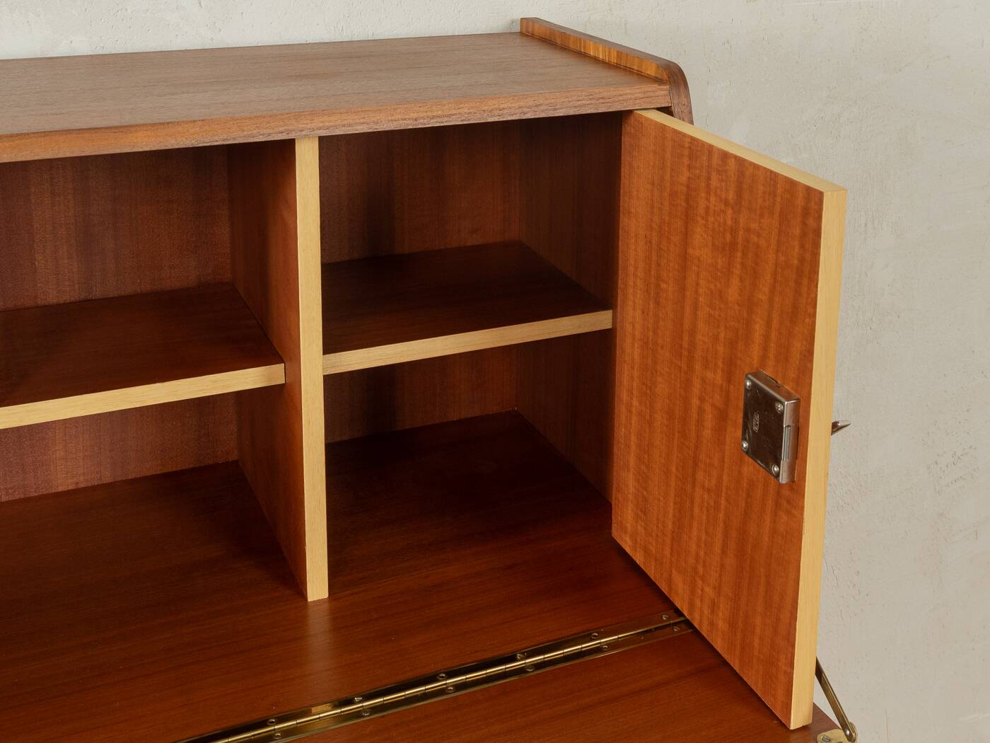1960s Bureau