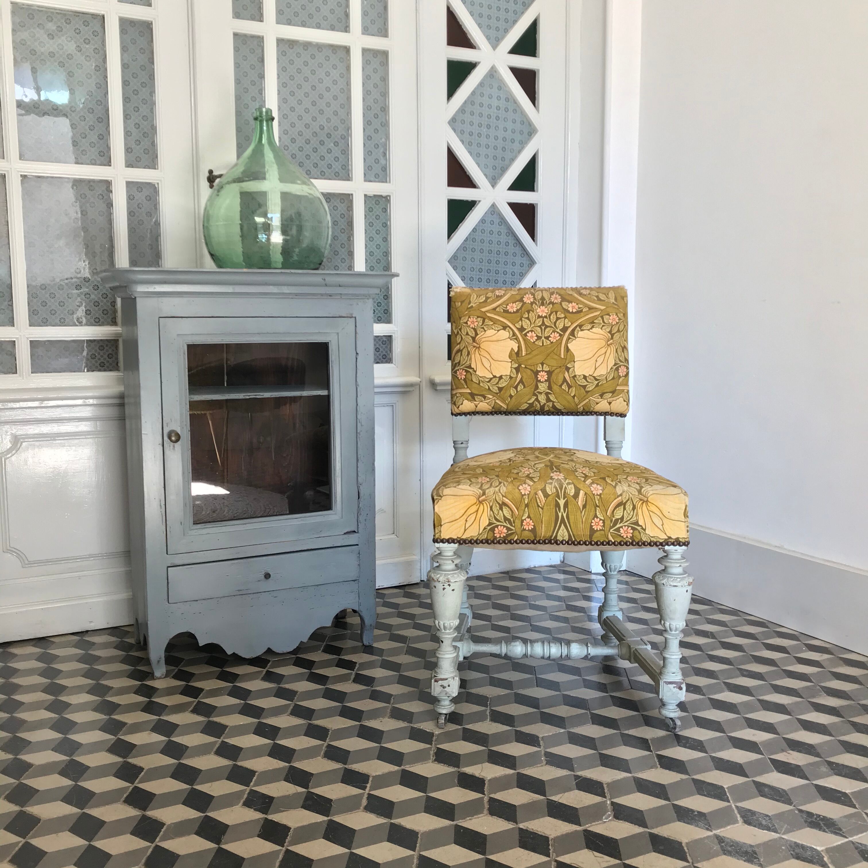 Napoleon III style chair