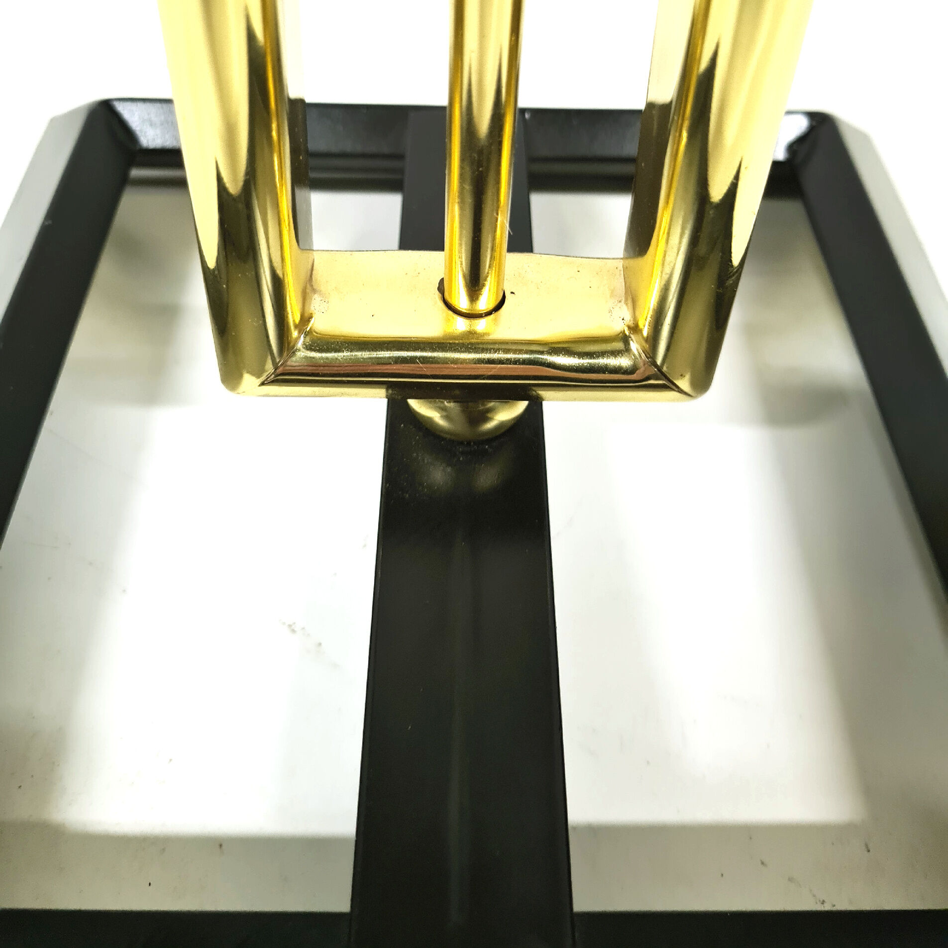 Set of two sculptural Hollywood regency brass table lamps, 1970s