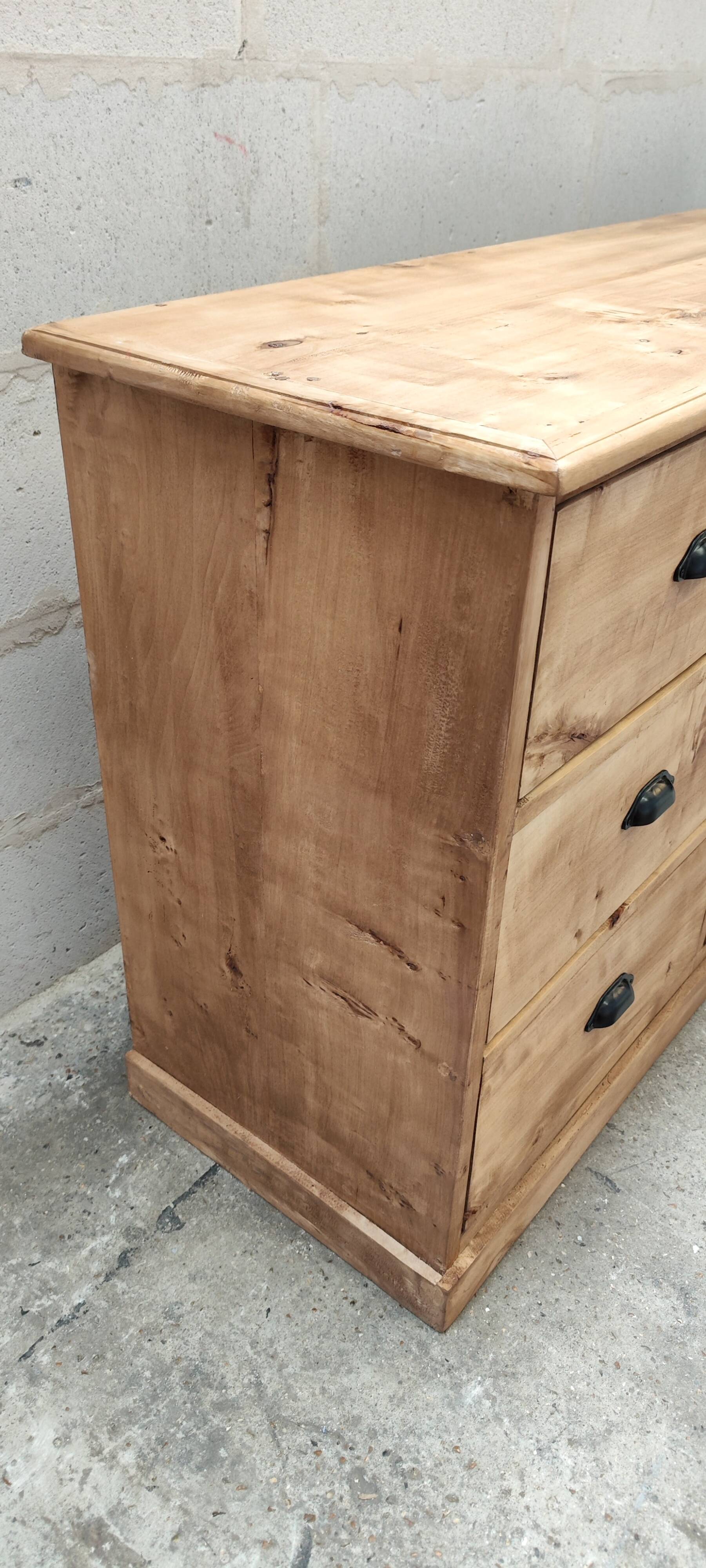 Professional furniture with nine solid wood drawers