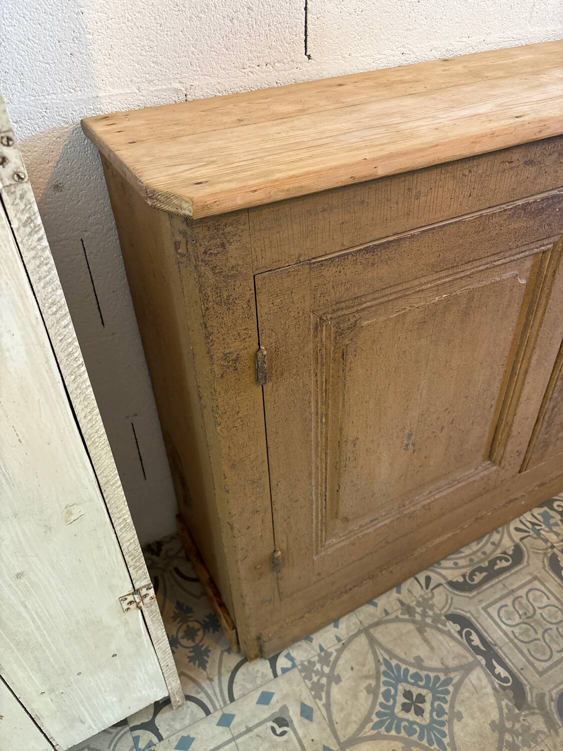 Brown patina sideboard