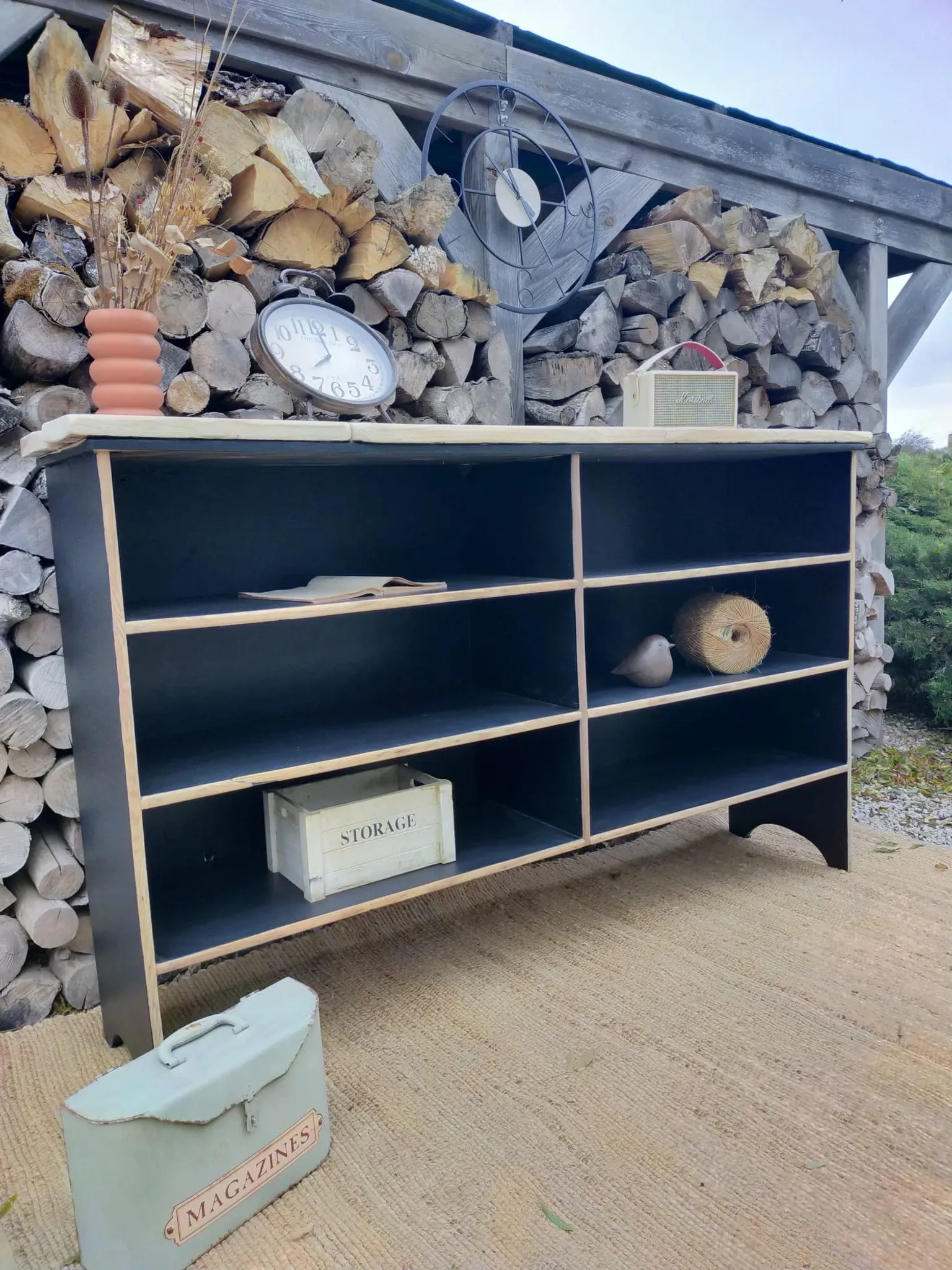 Wooden locker workbench