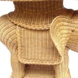 Elephant bass table in rattan.