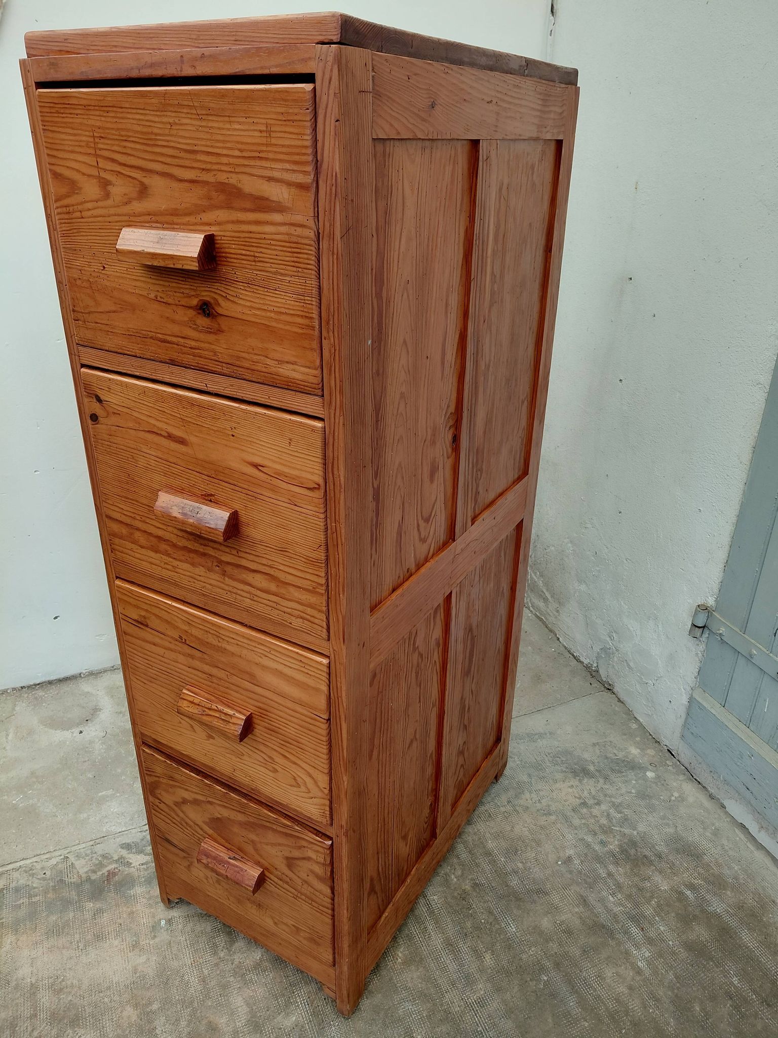 Trade furniture