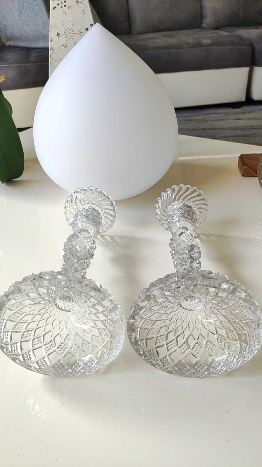 Pair of Bougeoirs flambeaux/Verrerie de Portieux, molded glass. Cross patterns, corolla shape