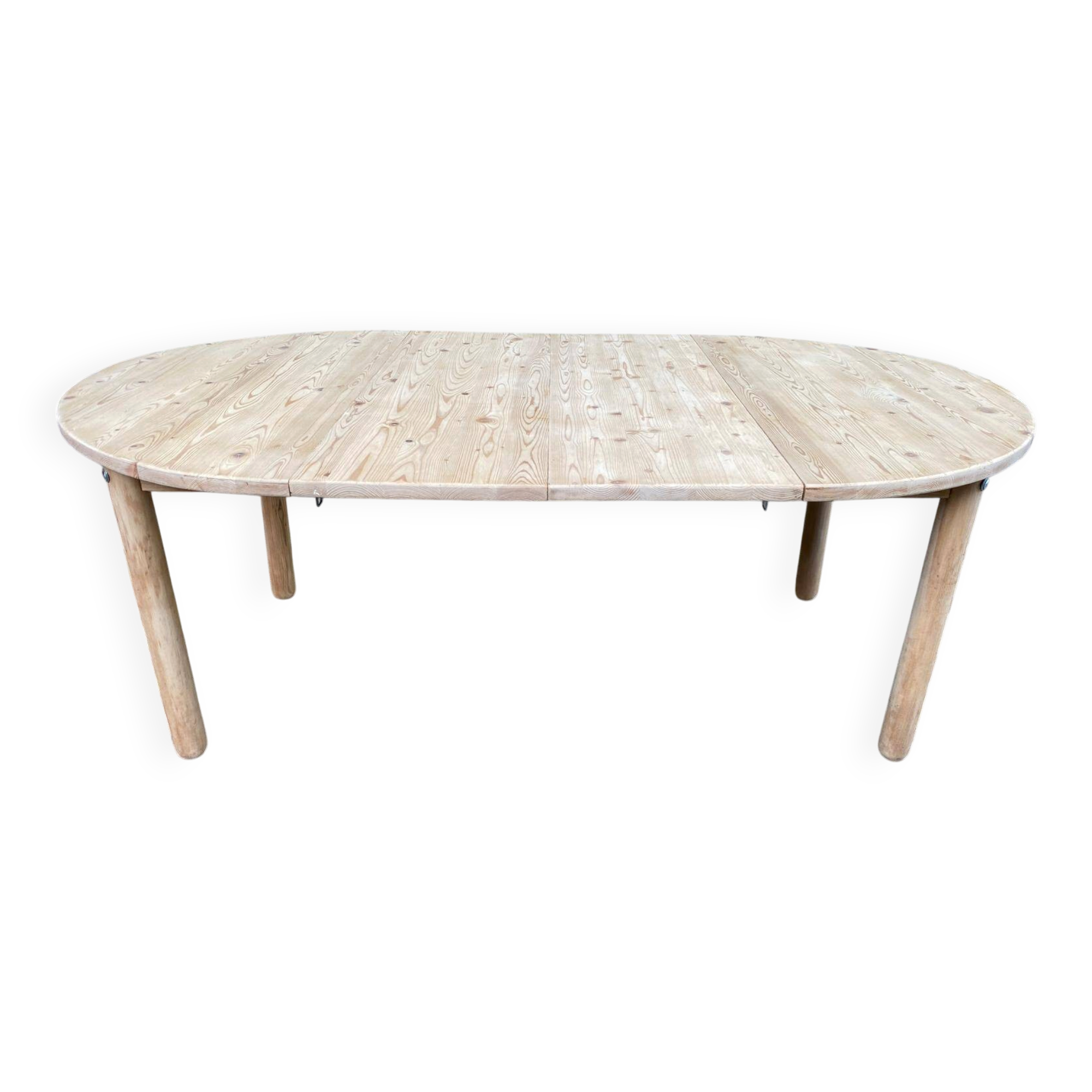 Scandinavian round extendable dining table stripped in solid wood from the 1970s.