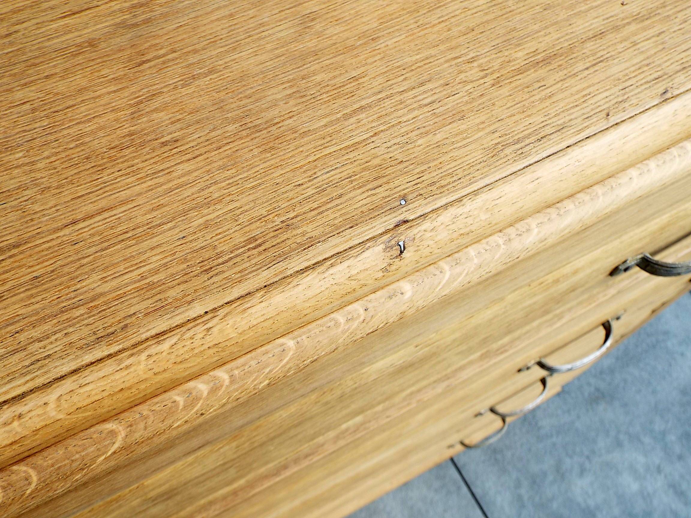 Art deco chest of drawers