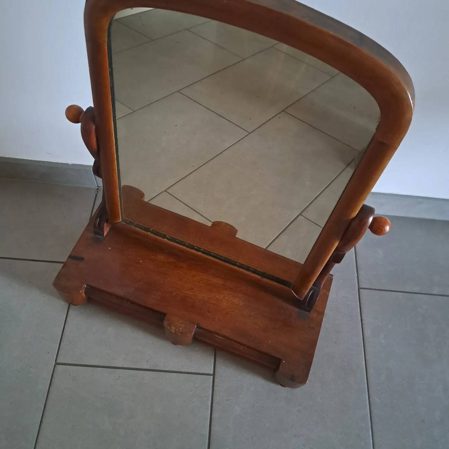 Free-standing dressing table, Art Deco