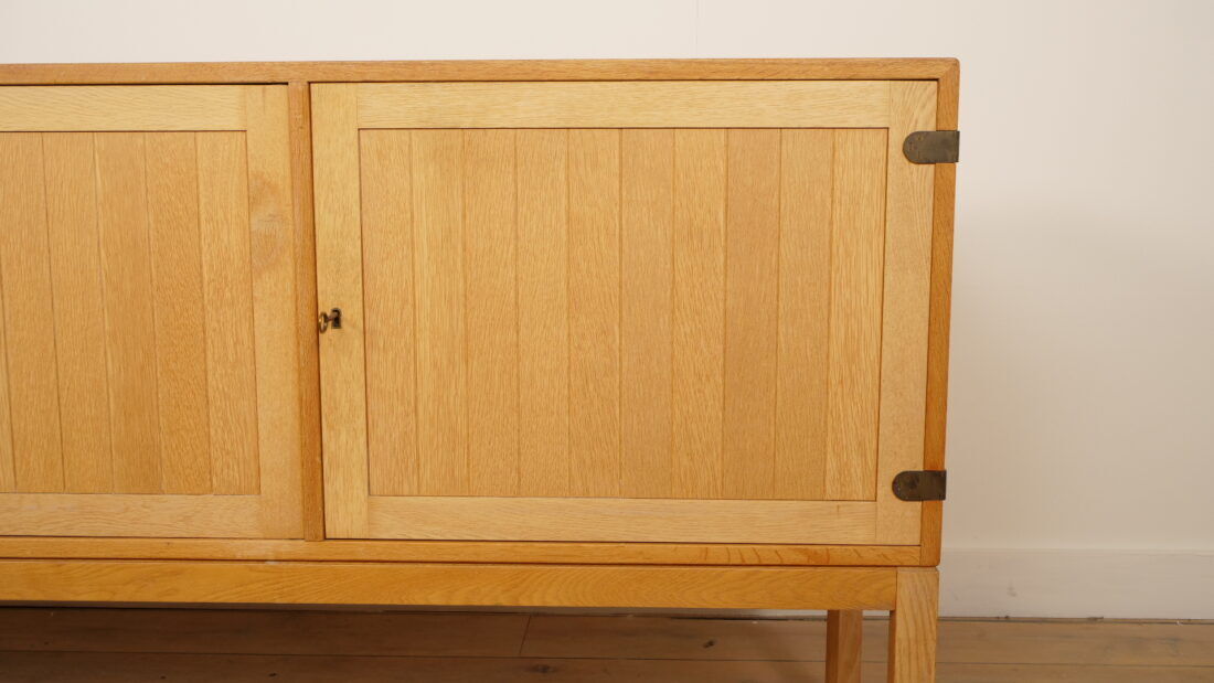 Vintage Sideboard | Oak | Danish Design | Kurt Ostervig