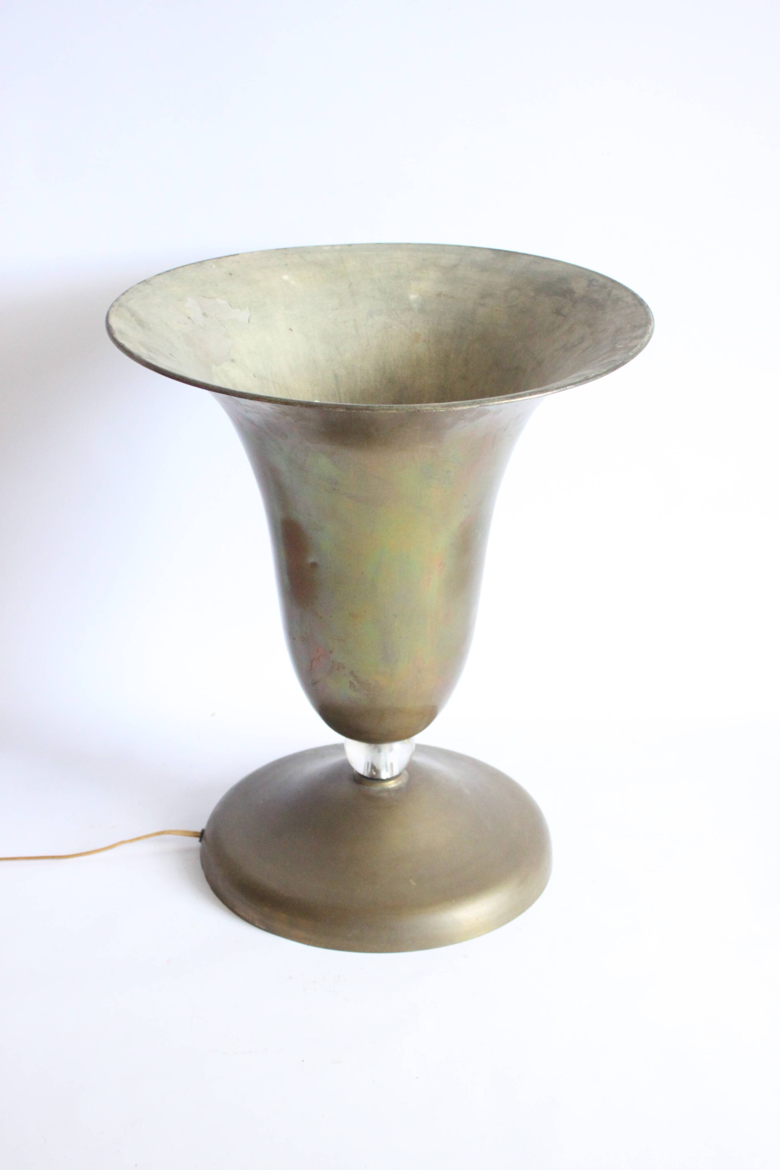 Lampe calice en laiton de style Art déco, années 1930-1940