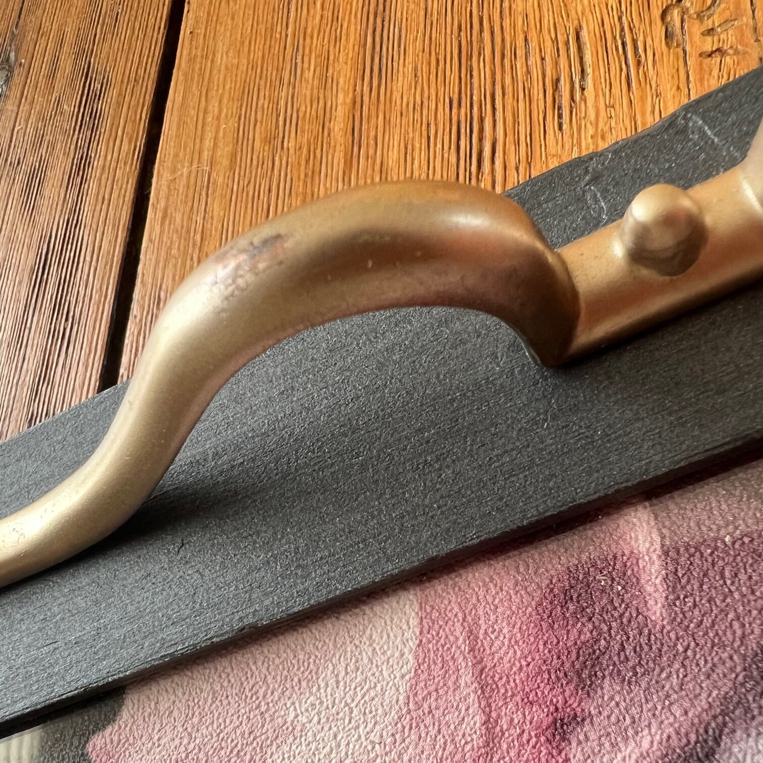 Old restored tray “Les roses”