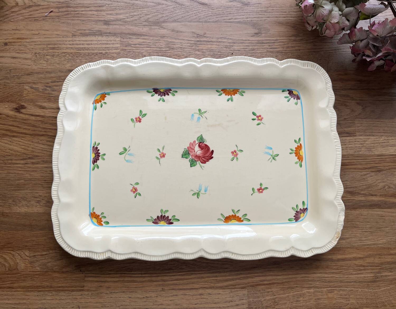Rectangular ceramic plate