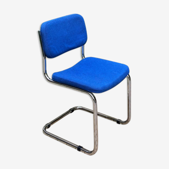 Chaise bleue vintage