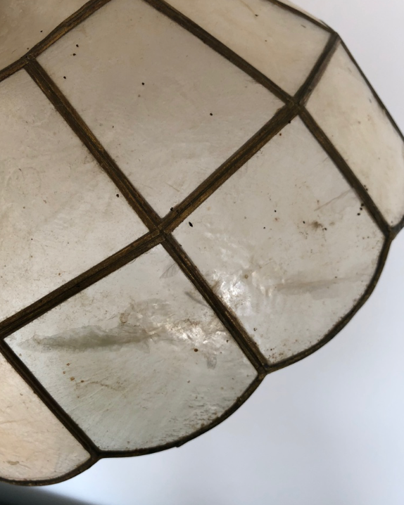 Mother-of-pearl hanging lamp