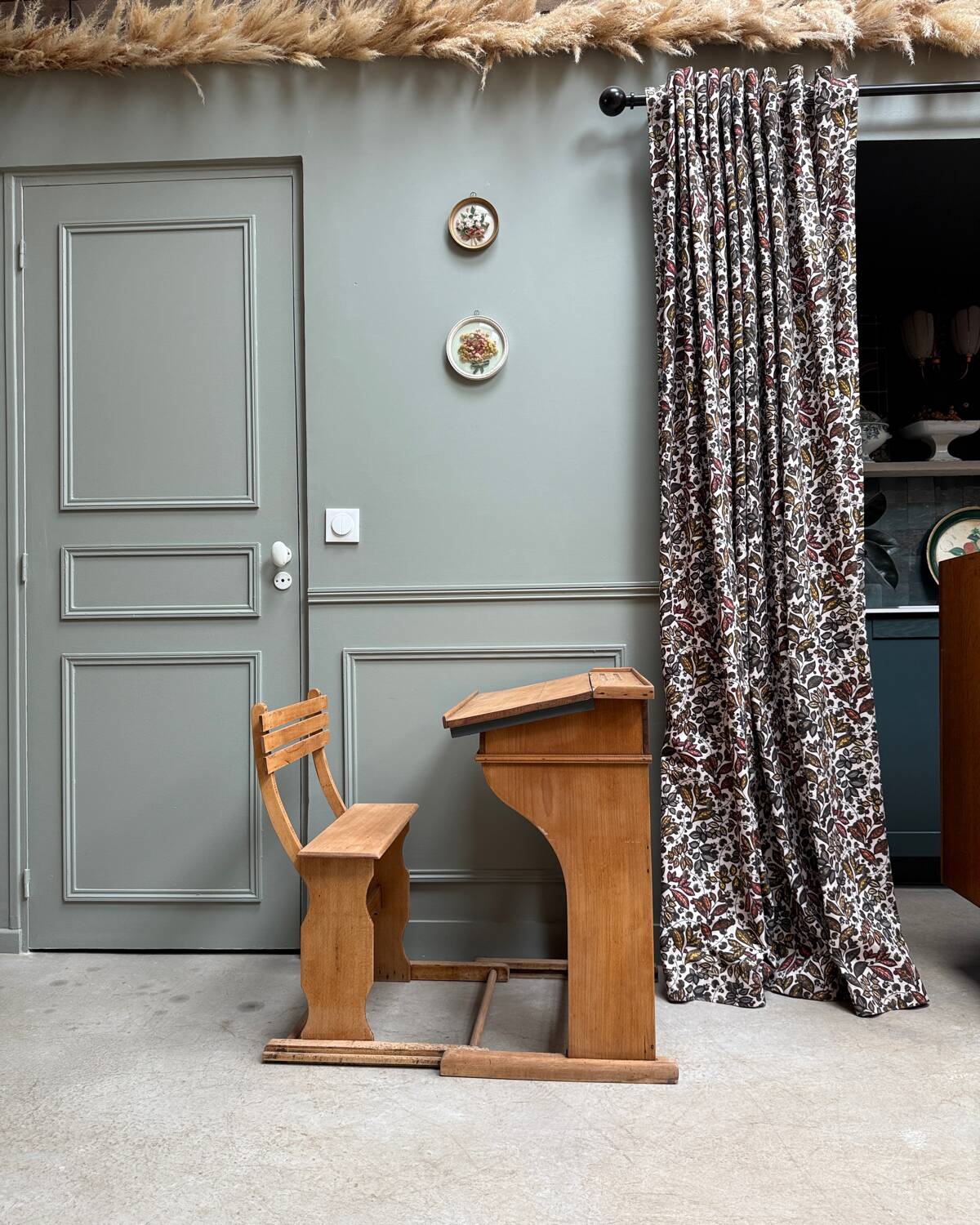 Bureau enfant avec chaise rétractable