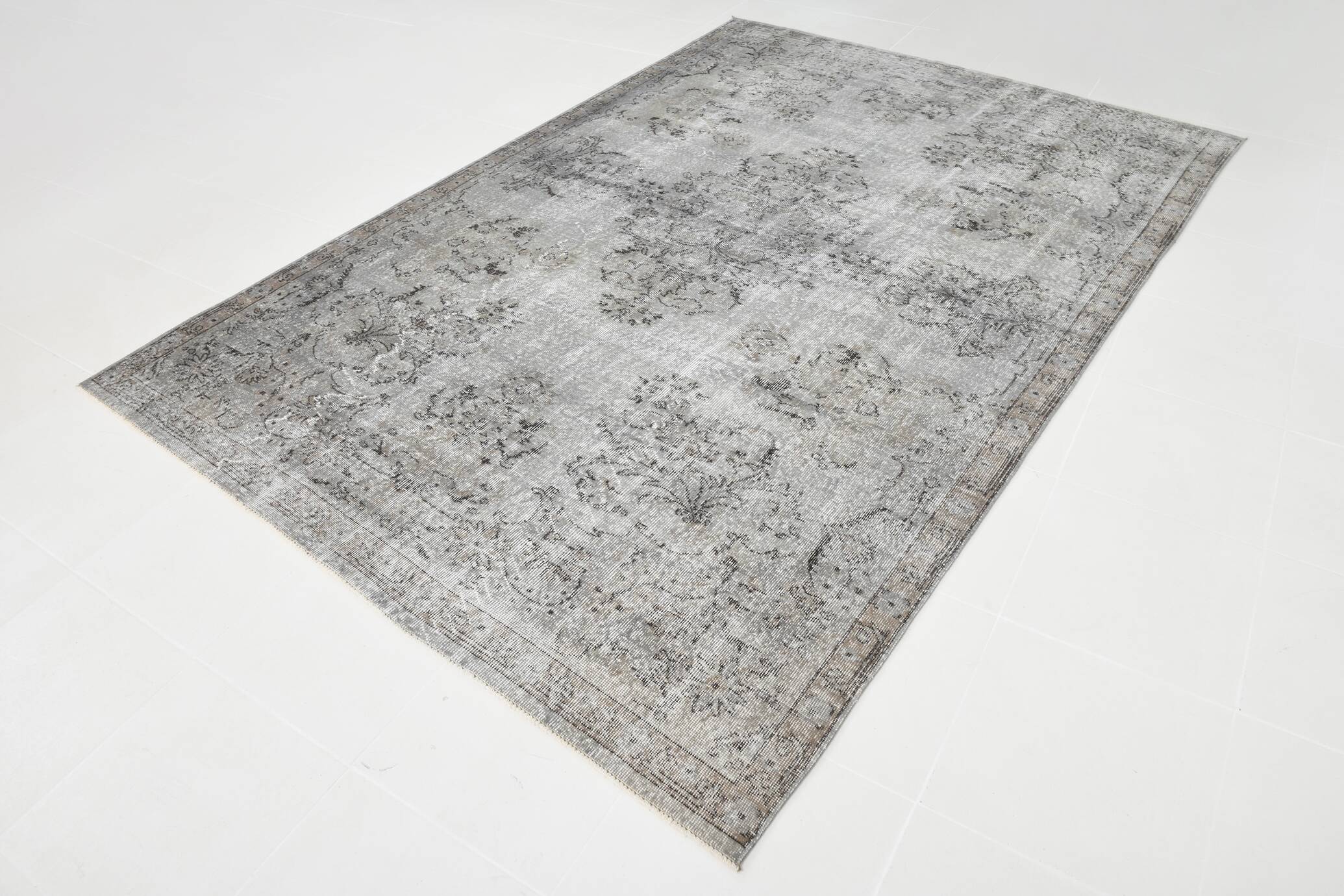 6x10 Black & Gray Oriental Style Turkish Rug, 201x301Cm