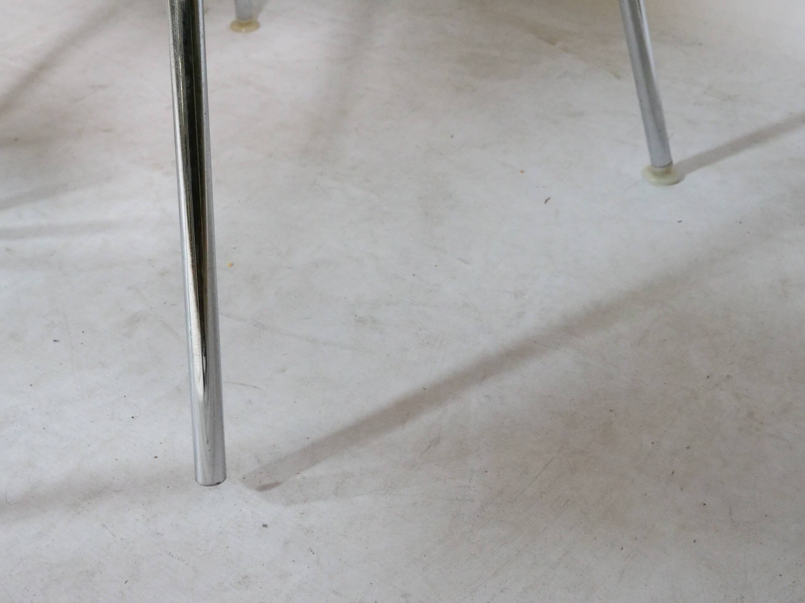 “Bikini” Chairs by Charles & Ray Eames for Herman Miller, Set of 6, 1960s