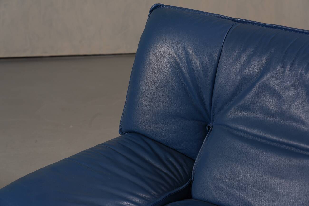 Nicoletti Salotti post-modern leather armchair, Italy 1980s