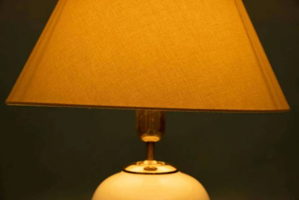 Lampe de chevet bohémienne années 70, vintage en faïence & laiton