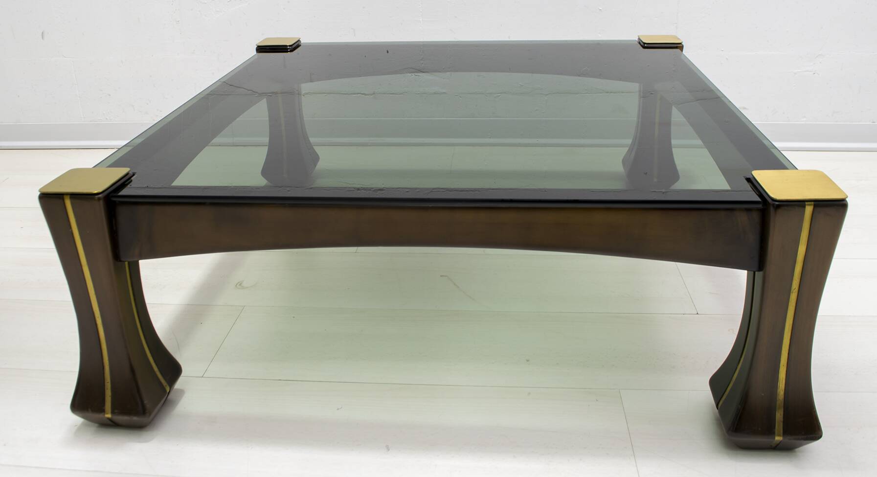 Luciano Frigerio Midcentury Italian Wood and Brass Coffee Table "Ussaro",70