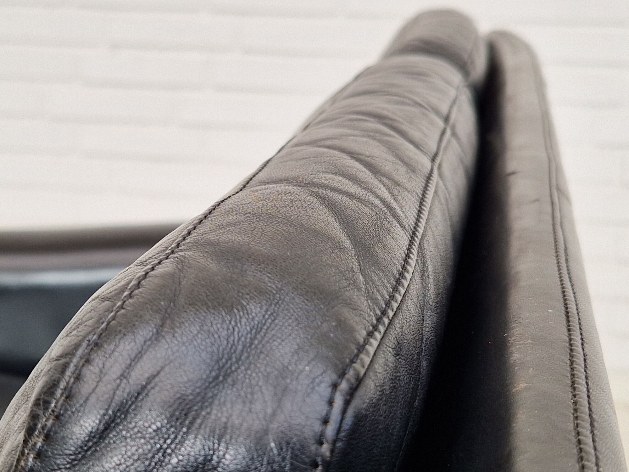 1970s, Danish design by Georg Thams for Vejen Møbelfabrik, 3 seater sofa, leather.
