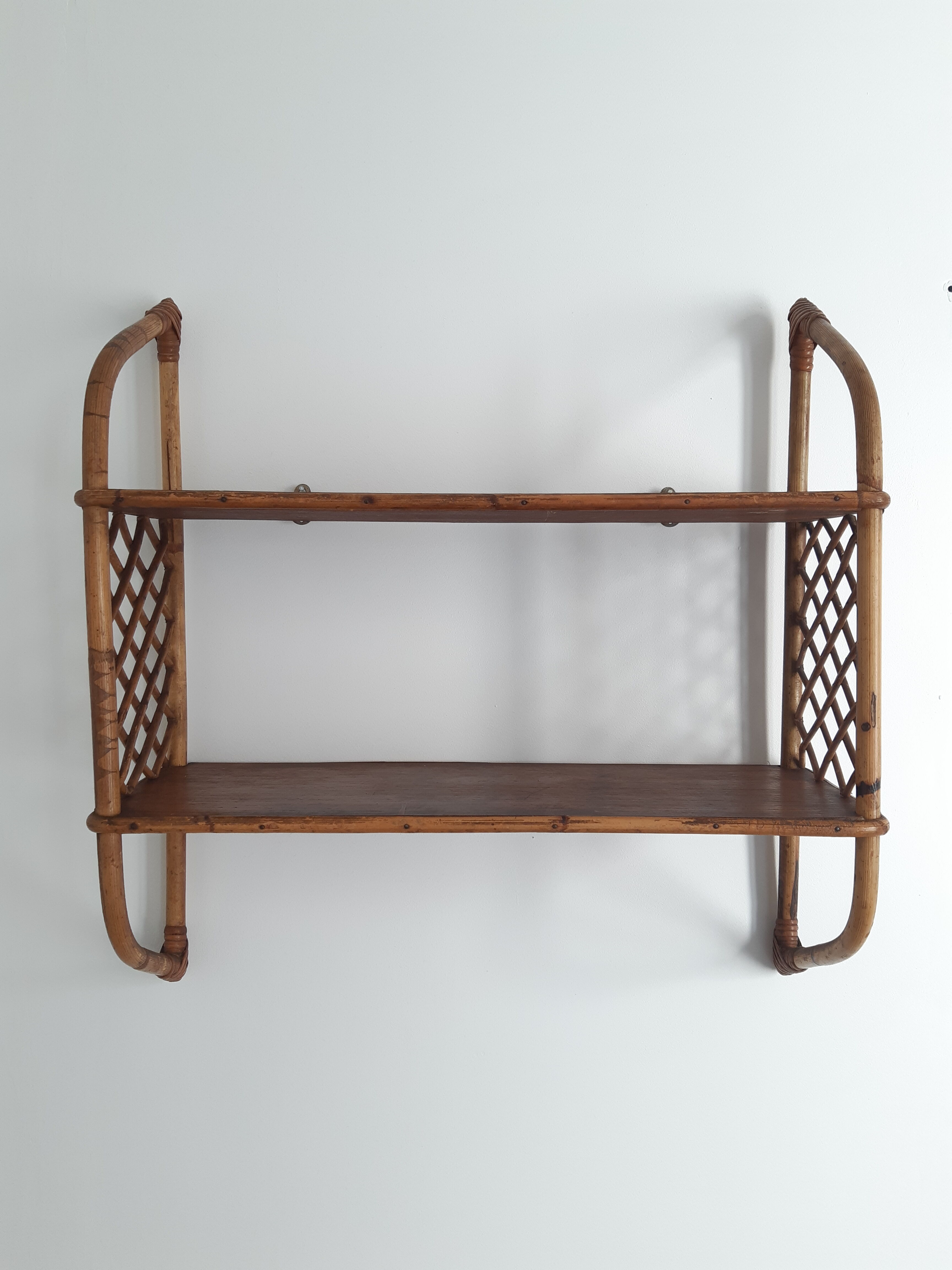 Vintage rattan floor