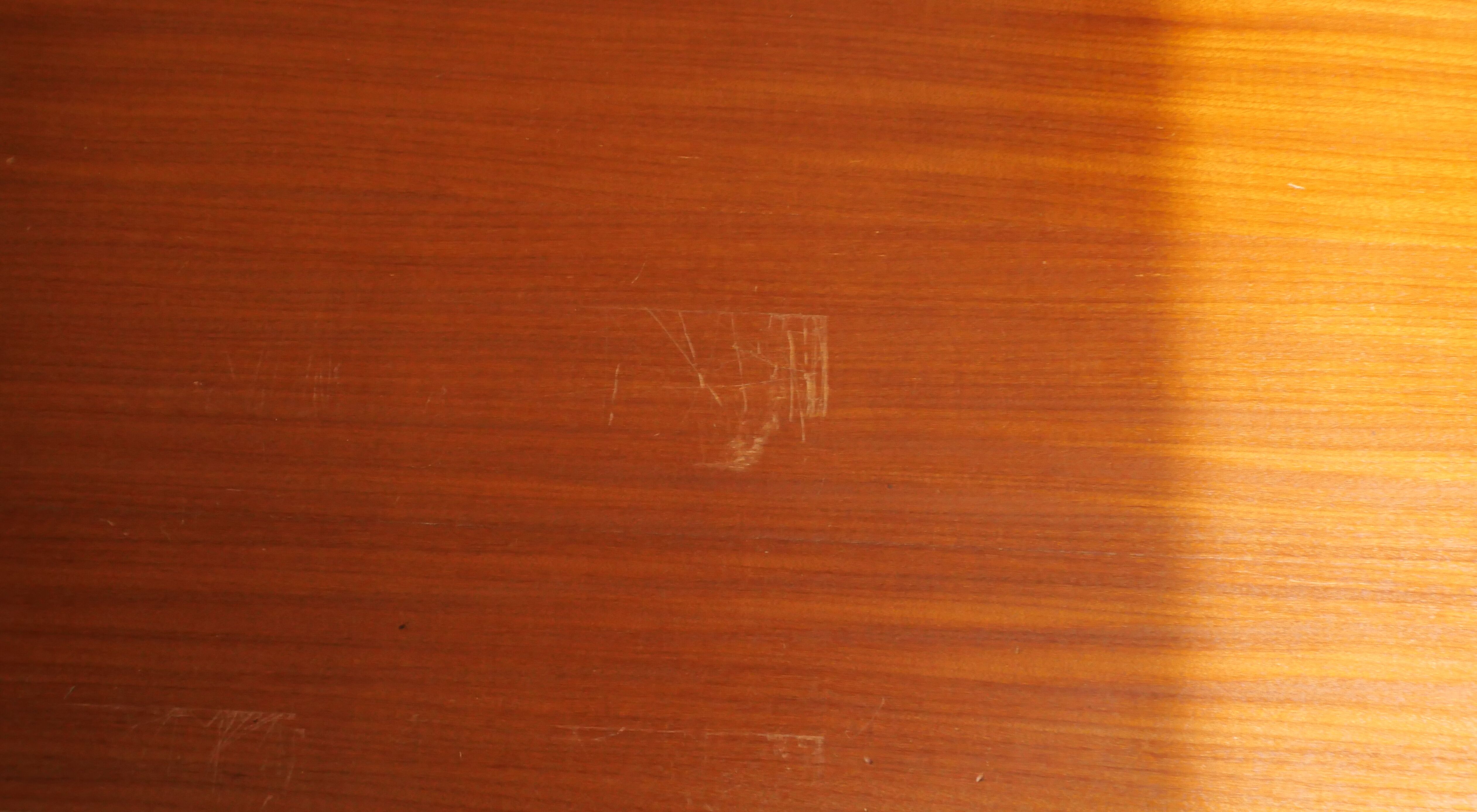 Double shelf tomado wood