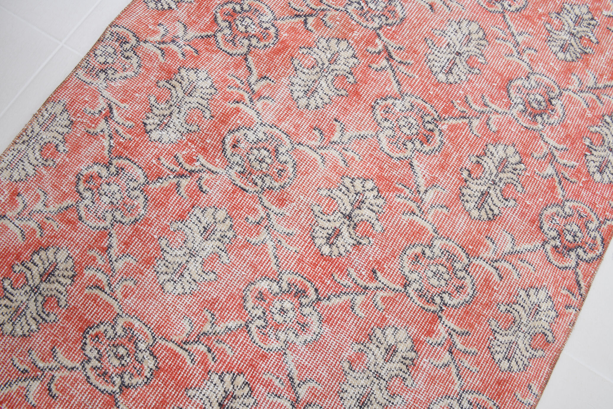 Floral red turkish runner rug, 324x90cm