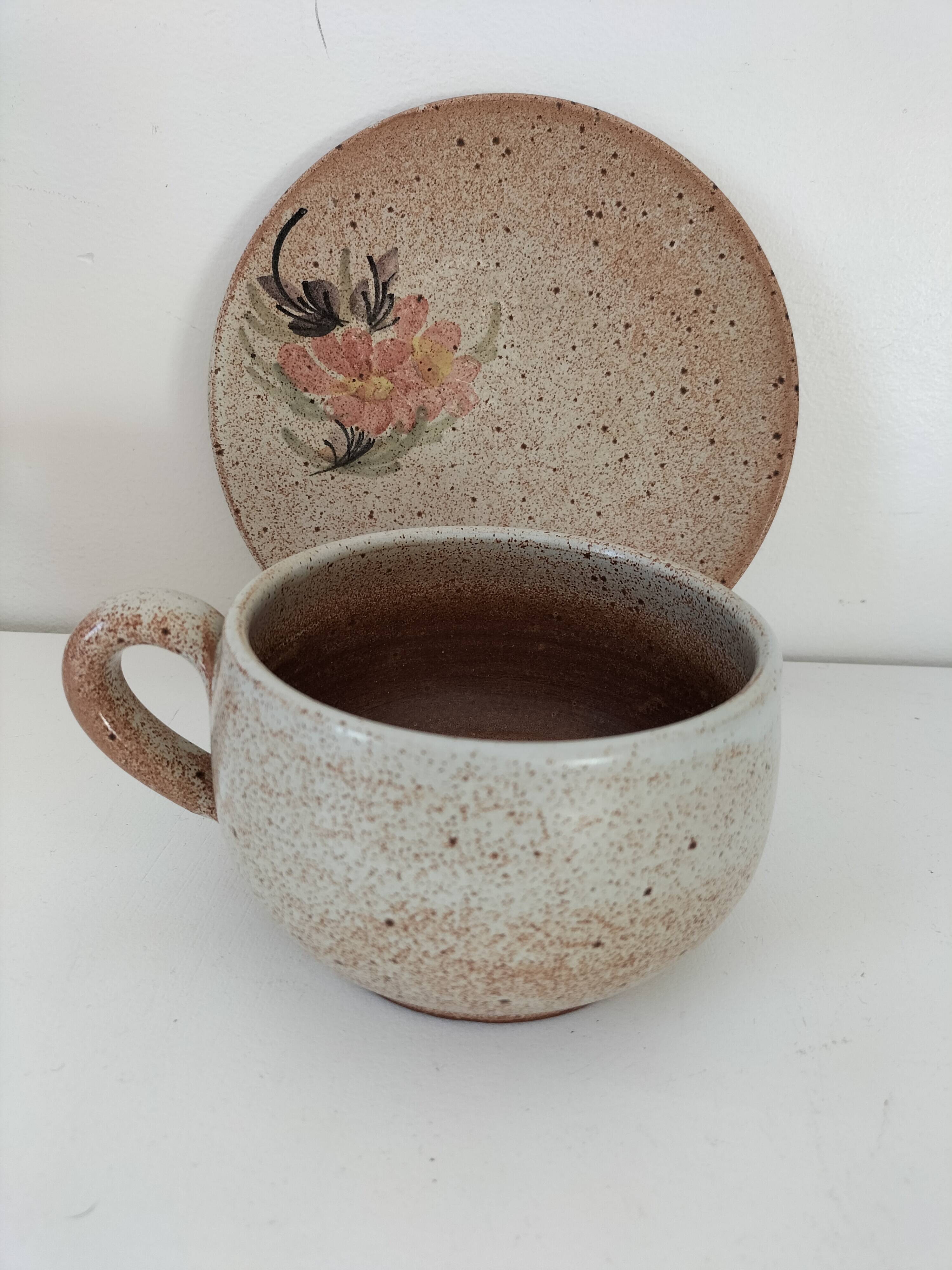 Large stoneware cup and saucer with floral decoration – 1970s