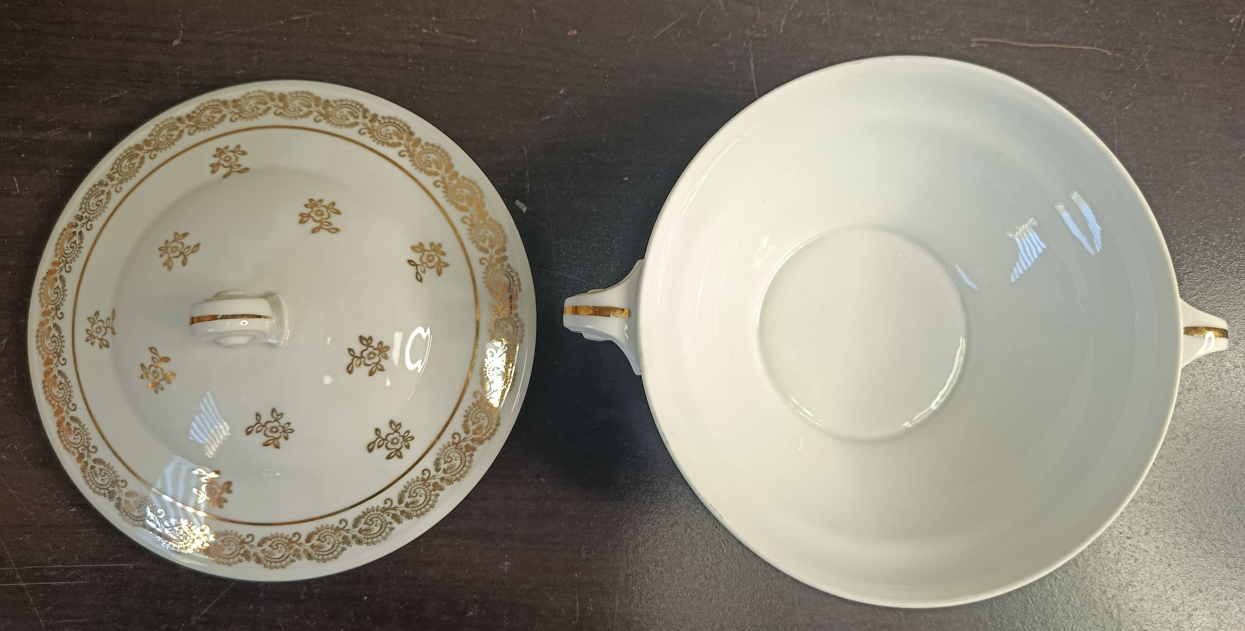 Service de table complet, porcelaine de Limoges et dorures, LOT 2