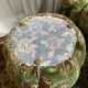 Duo de poufs en velours fleuri