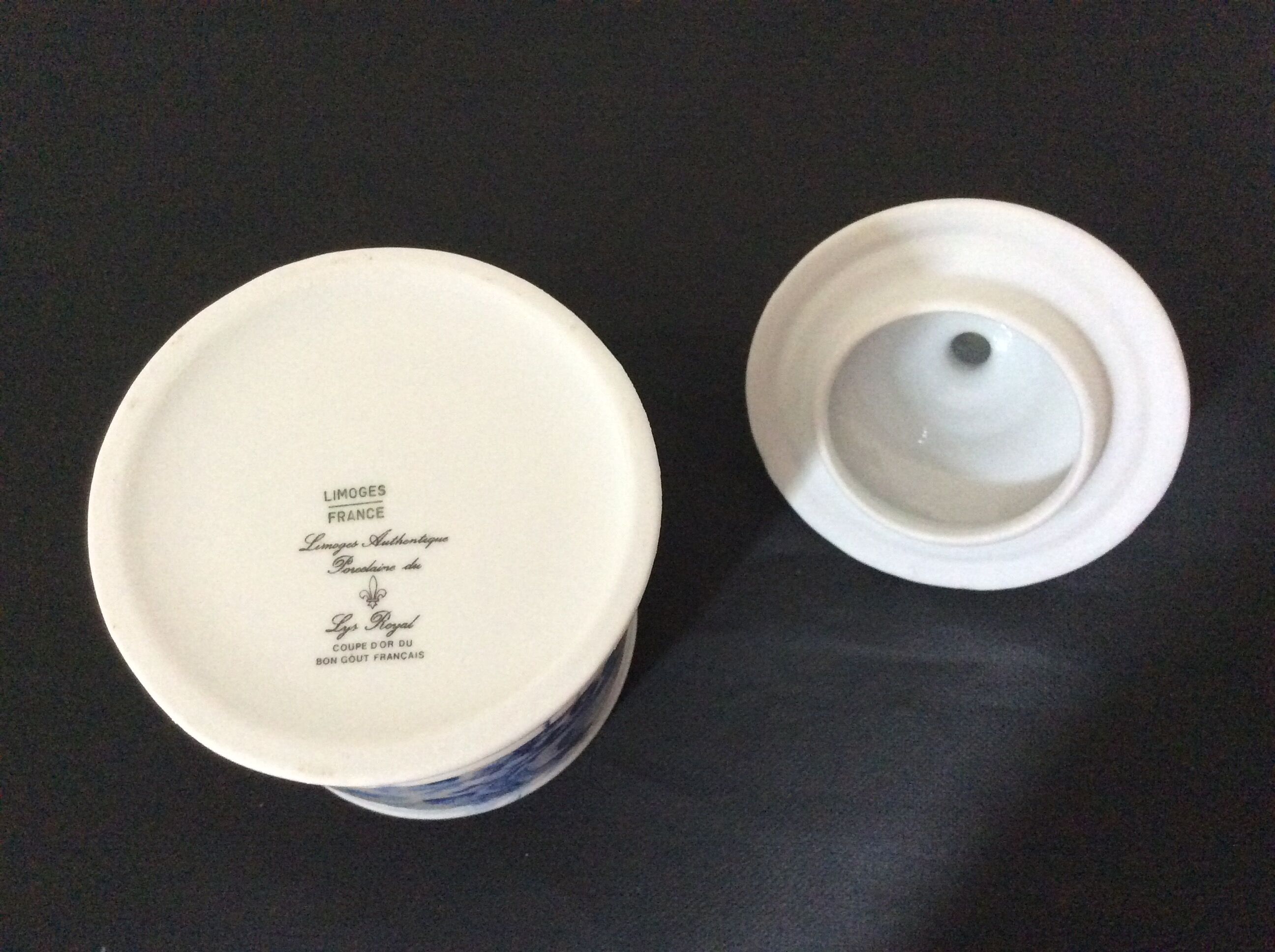 Pot with porcelain lid of the Lys Royal Limoges