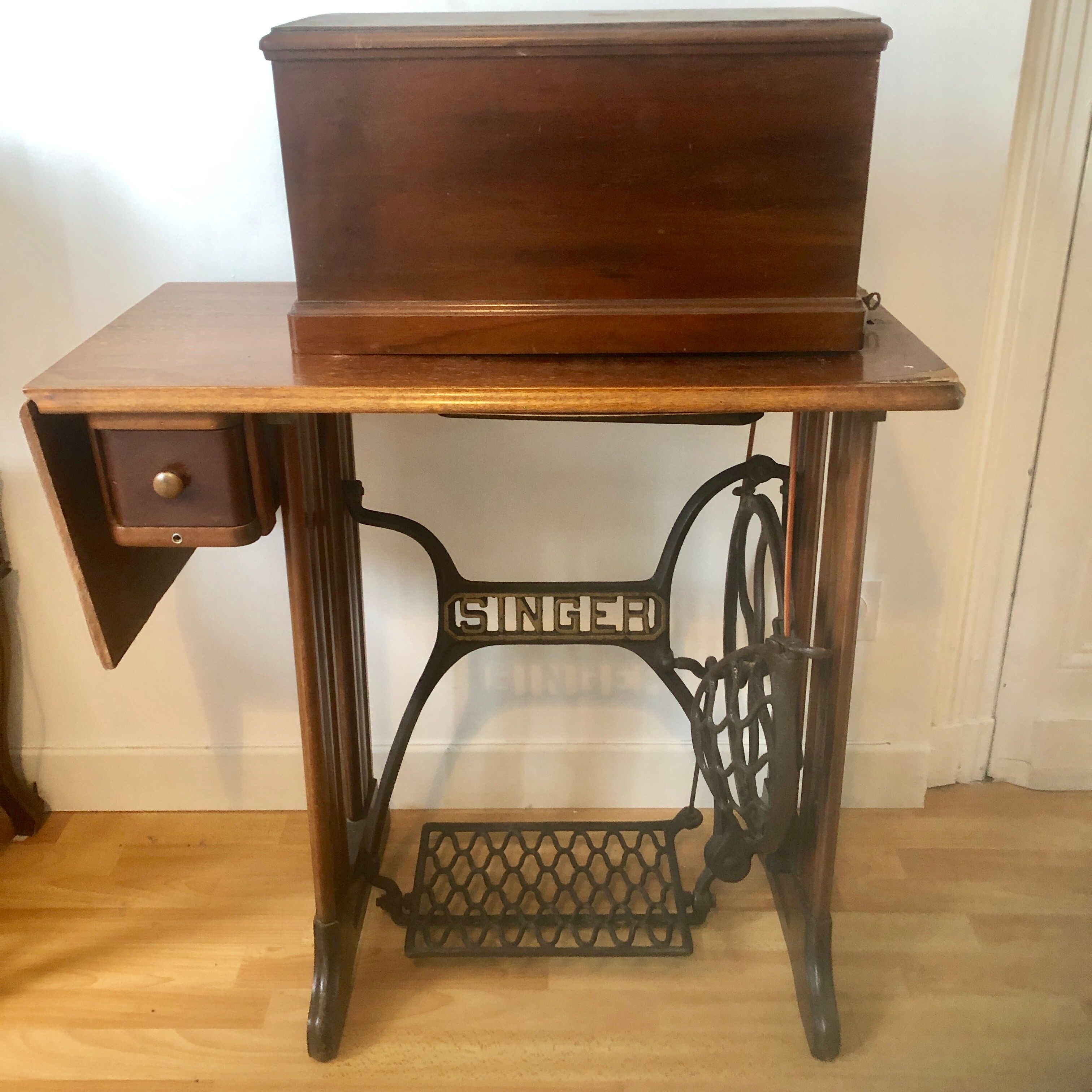 Singer sewing machine