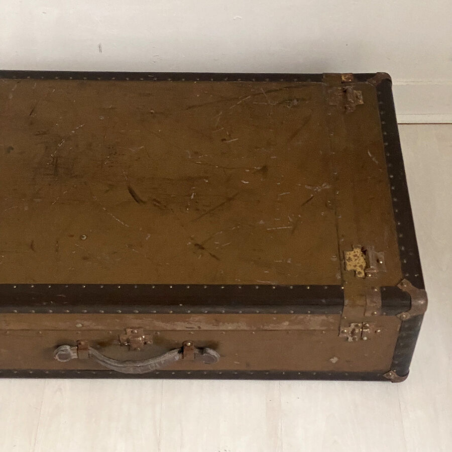 Vintage dressing trunk 30's